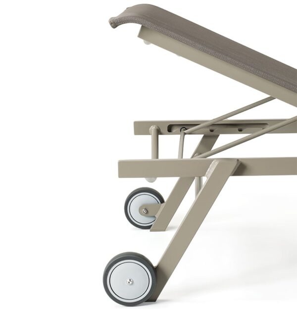 Elisir-Sun Beds - Image 3