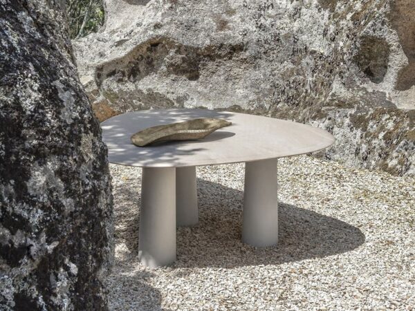 Bold-Dining Tables - Image 3